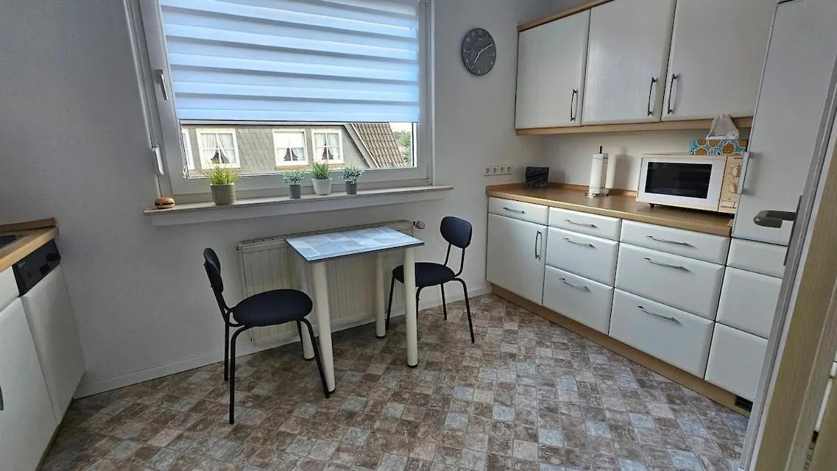 Gemuetliche Dachgeschosswohnung Mit Balkon In Dortmund 0*,