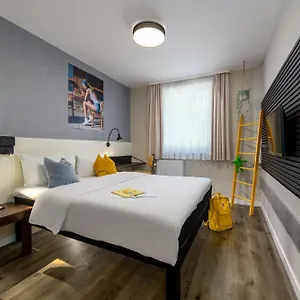 Sleepinroomz Boutique Hotel